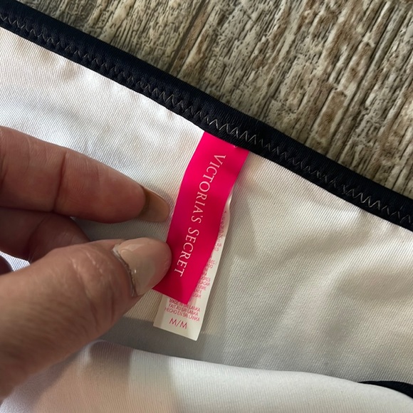 VICTORIA SECRET SEXY BIKINI BOTTOM, MEDIUM - Picture 4 of 7